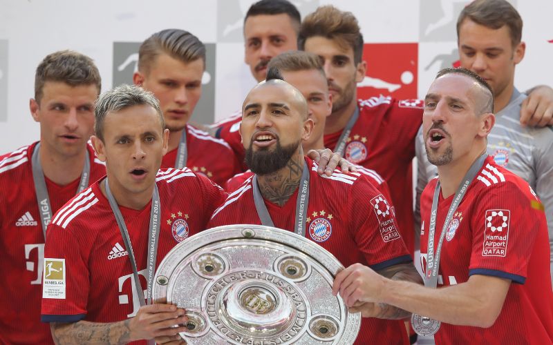 Khoảnh khắc đăng quang Bundesliga rực rỡ cùng Bayern Munich