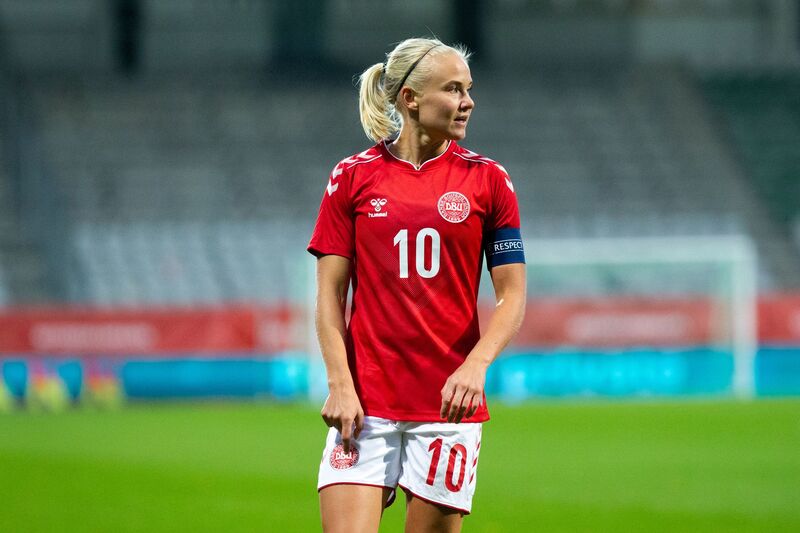 Pernille Harder tỏa sáng cùng Bayern Munich