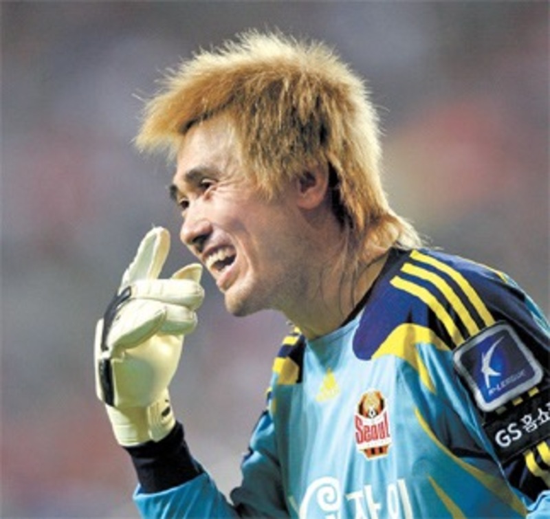 Kim Byung-ji còn gây ấn tượng bởi khả năng bắt penalty ổn định