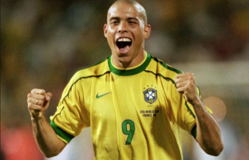 Ronaldo Nazário – “Người ngoài hành tinh” của bóng đá thế giới